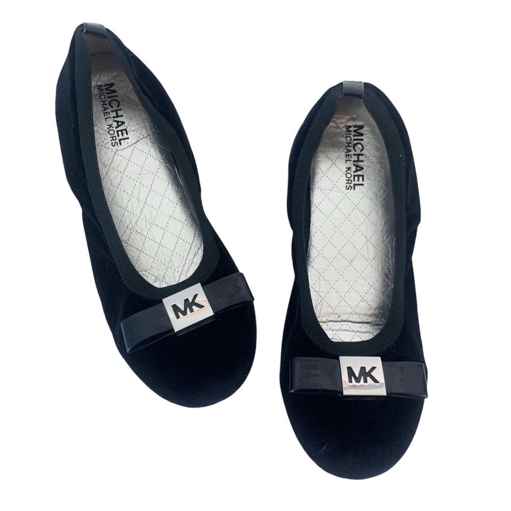Michael Kors Ballet Flats Size 5 Black Velvet Shoes Flats Logo Bow Toe Designer